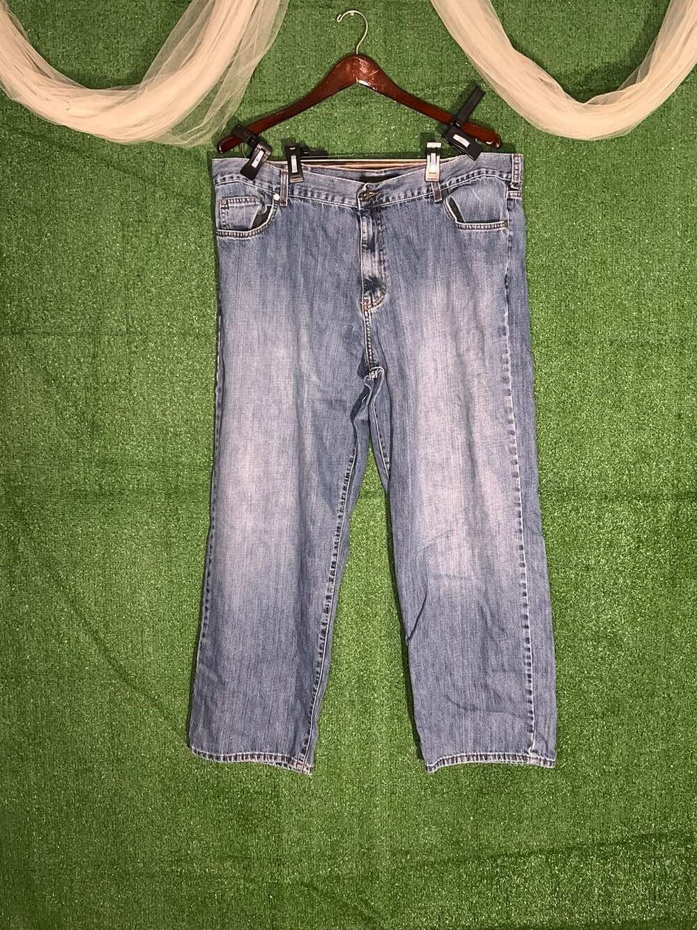 Calvin Klein Jeans Men's Size 42 Straight Leg Medium Wash Denim Jeans